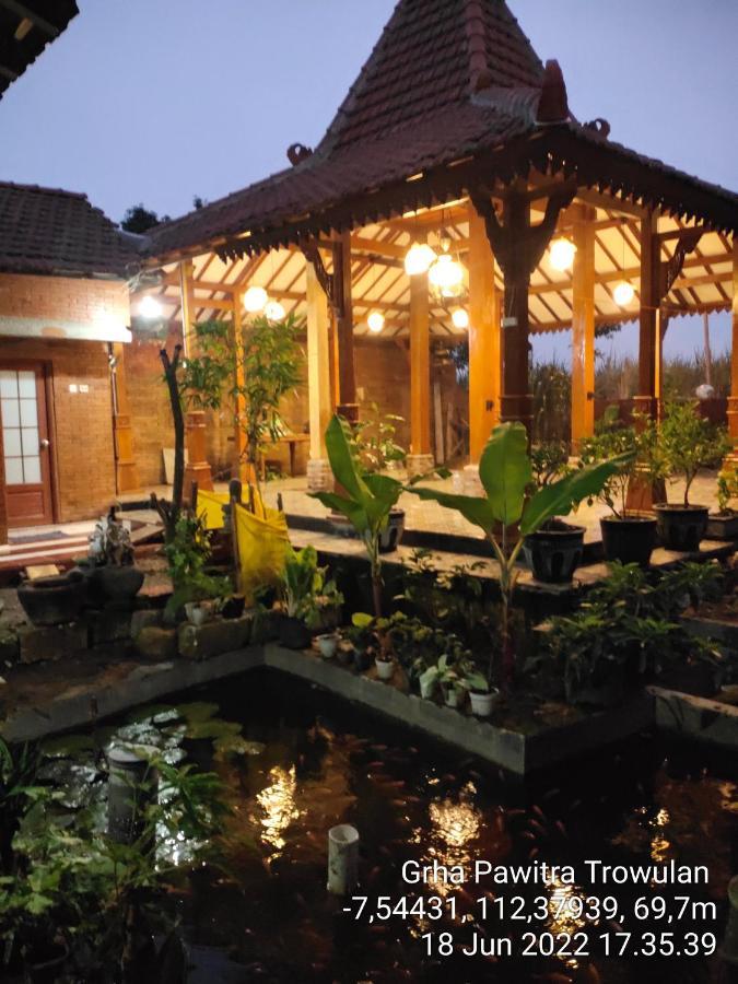 Grha Pawitra Trowulan Apartment Bagian luar foto