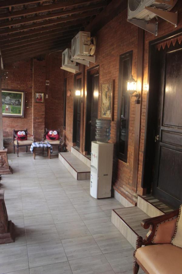 Grha Pawitra Trowulan Apartment Bagian luar foto